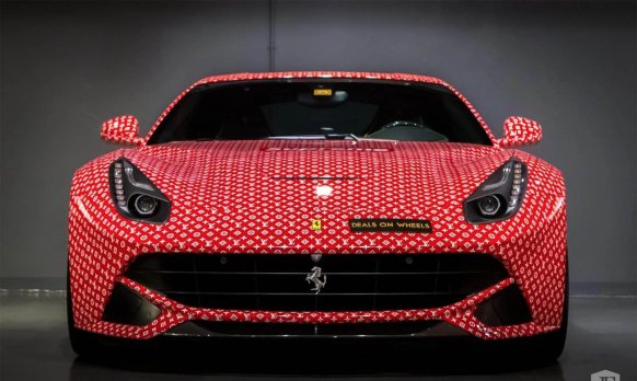 Ferrari в стиле Louis Vuitton выставлен на продажу