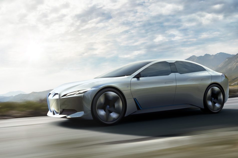 Следующий электрокар BMW сможет проехать 700 км без подзарядки