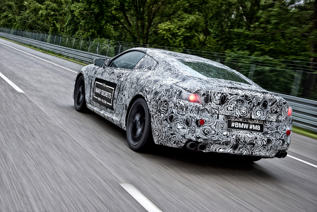 BMW M8 