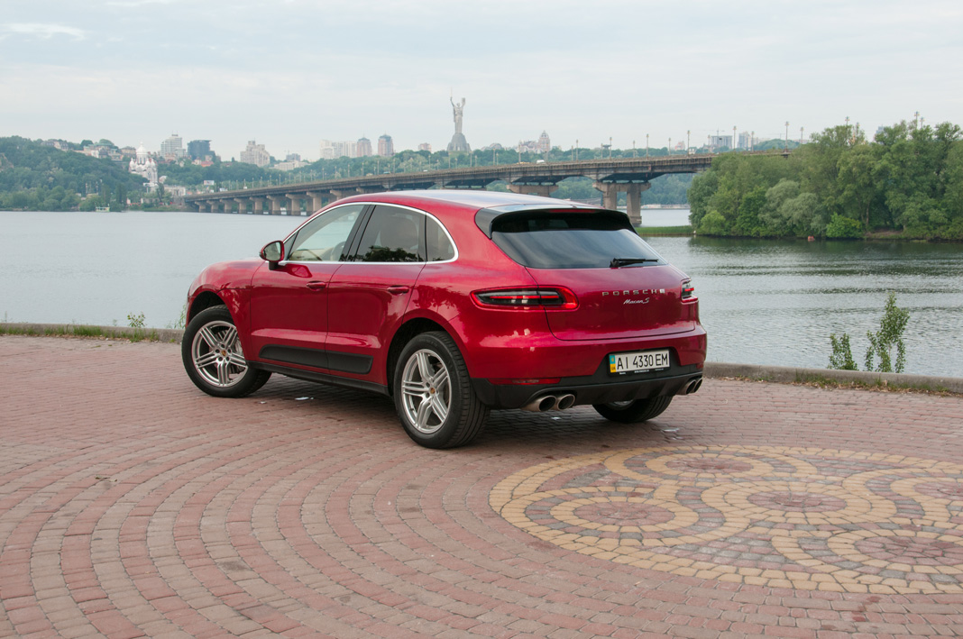 Porsche Macan S