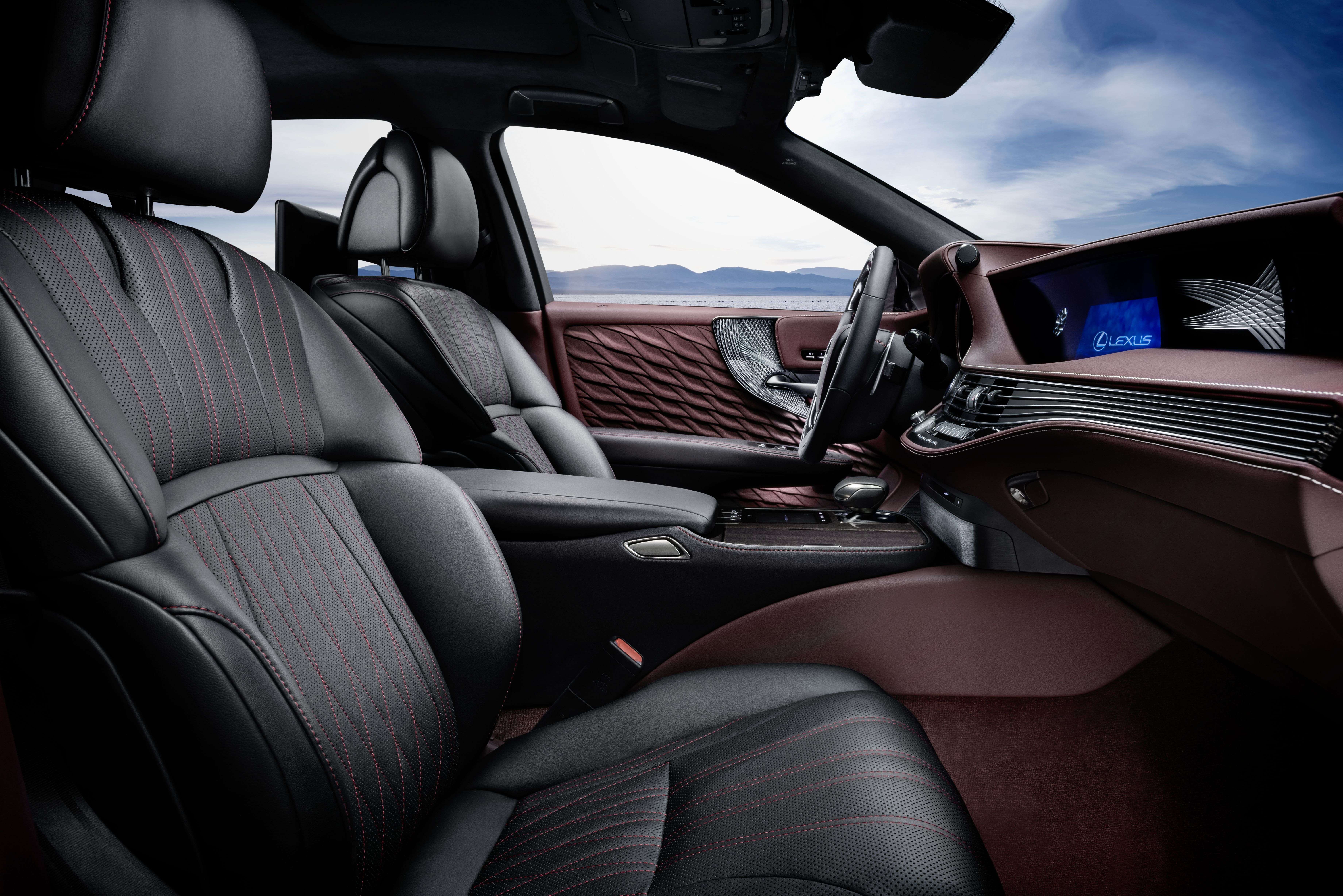 Lexus LS