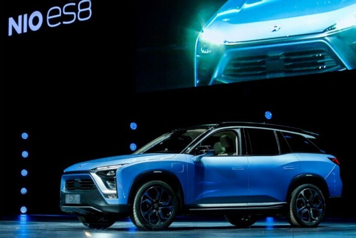 Nio ES8