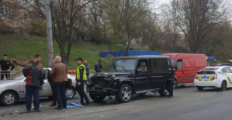Автомойщик разбил машину