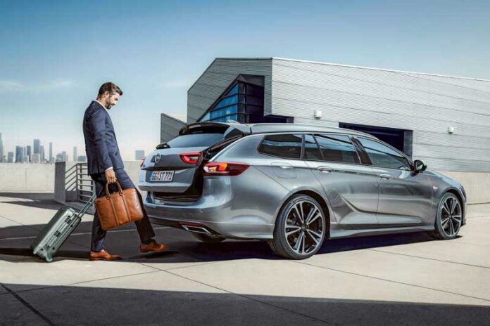 Как работает система открывания багажника махом ноги