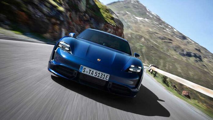Илон Маск пошутил над Porsche Taycan