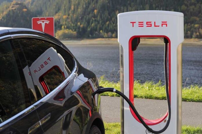 Tesla запатентовала магнитные дворники