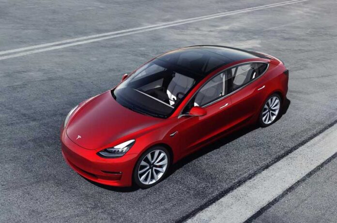 Tesla Model 3 бьет рекорды популярности в Европе