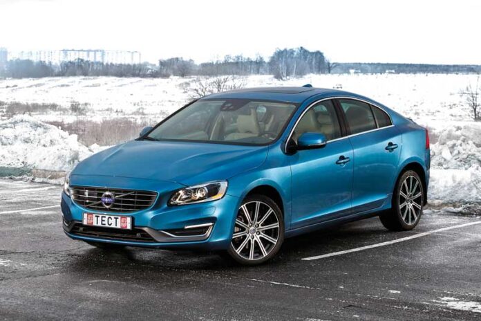 Тест-драйв Volvo S60. Полный вперед!