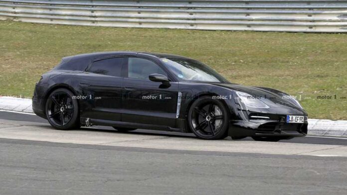 Porsche тестирует Taycan в кузове универсал