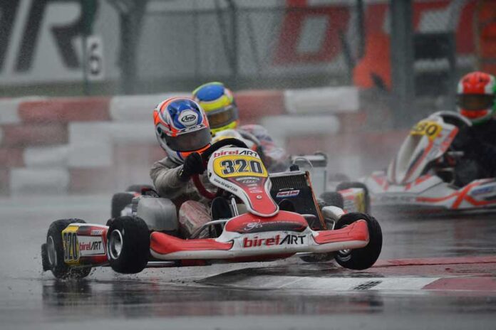 Картинг в дождь. Особенности пилотажа