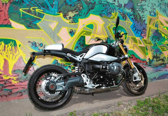 BMW R nineT