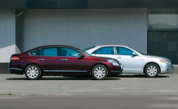 Nissan Teana против Toyota Camry