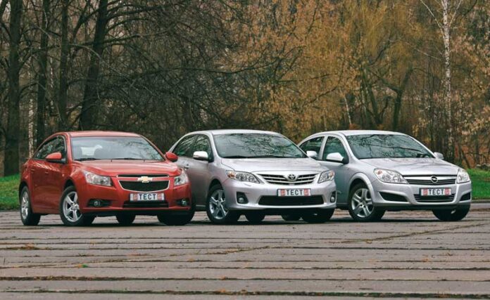 Chevrolet Cruze против Opel Astra против Toyota Corolla