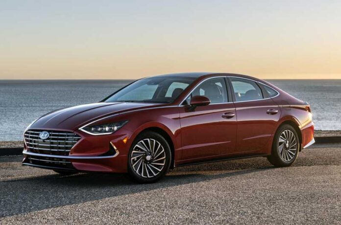 1100 км на одном баке - Hyundai представила гибридную Sonata