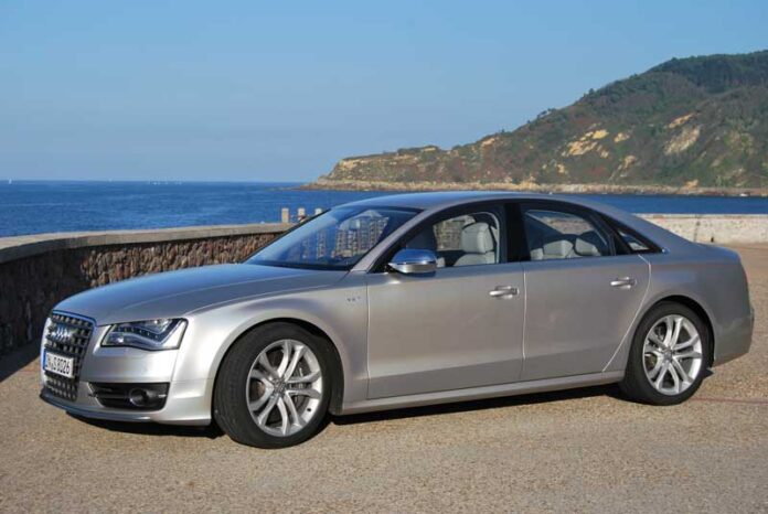 Audi S8