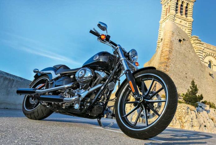 Harley-­Davidson Breakout