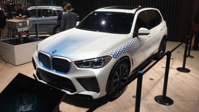 BMW обнародовала характеристики водородного X5