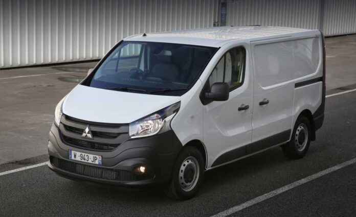 Mitsubishi выпустила клон Renault Trafic под собственным именем
