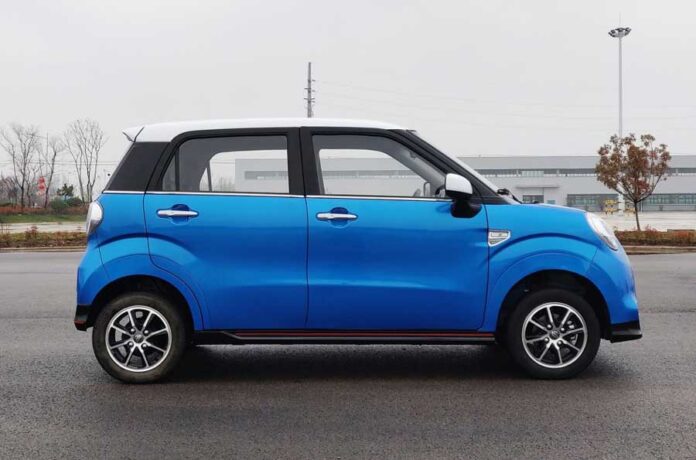 Китайцы выпустили малолитражку, скрестив Mini и Matiz