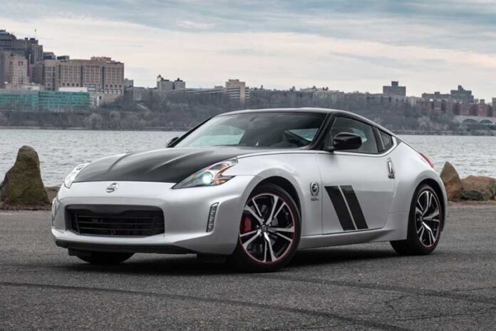 Новый Nissan 400Z может получить 400-сильный V6