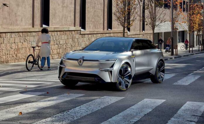 Новый электрокар Renault проедет 600 км без подзарядки
