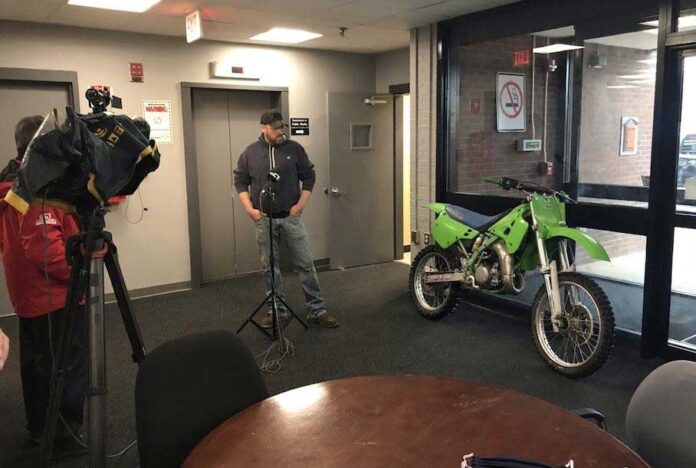 Владельцу вернули мотоцикл, угнанный 27 лет назад