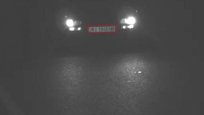 Камера автофиксации помогла найти автомобиль-двойник