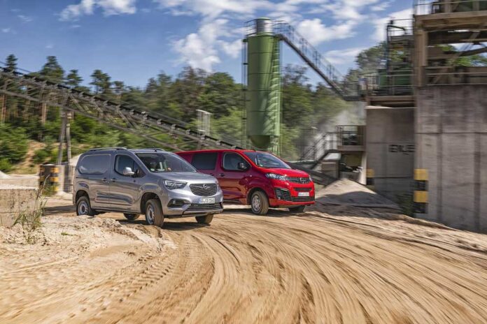 Opel Combo Cargo и Vivaro теперь с полным приводом