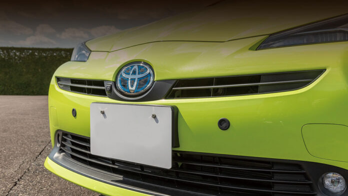 Toyota Prius начали оснащать блокировкой ускорения