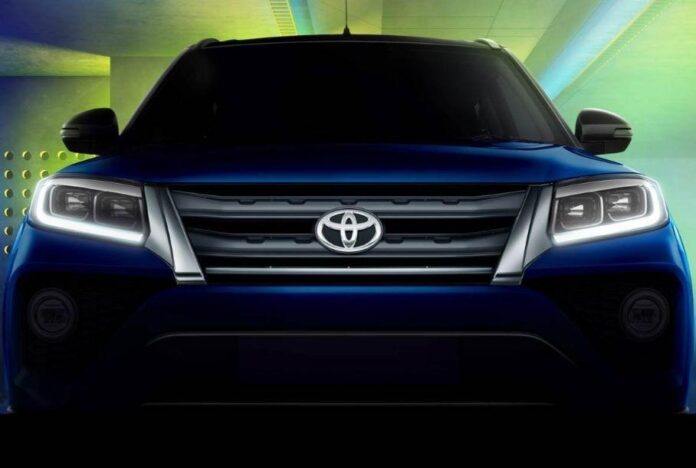 Toyota показала фото кроссовера Urban Cruiser