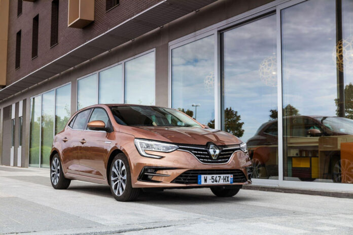 Renault Megane получит внедорожную версию