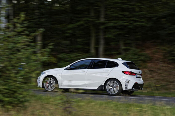 BMW 1-й серии станет ближе к молодежи