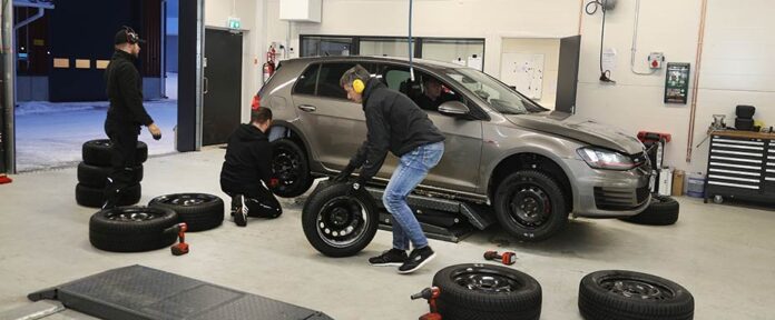 Тест зимних шин 205/55 R16 от немецкого ADAC