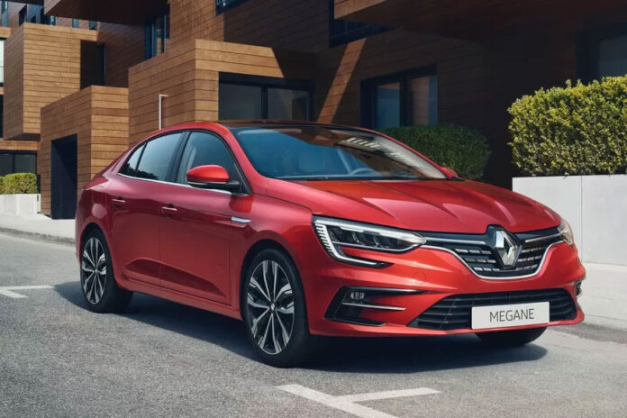 Renault обновила Megane в кузове седан