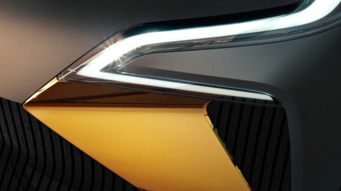 Renault готовит премьеру нового электрического кроссовера