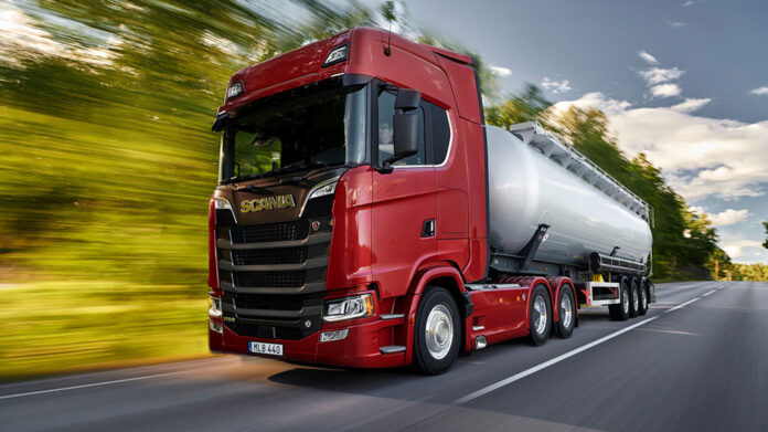 Scania представила самый мощный тягач в мире