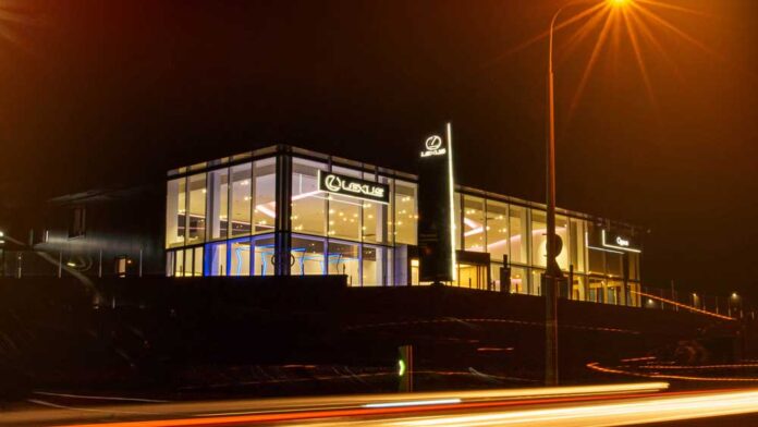 Lexus начинает отбор нового уполномоченного дилера бренда в Киеве