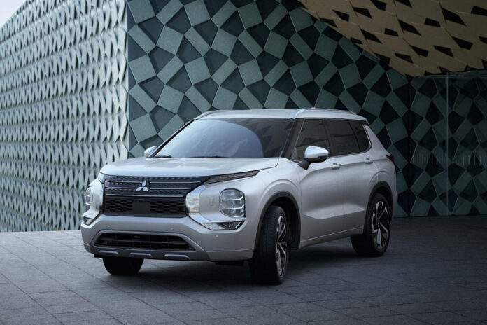 Mitsubishi Outlander будут собирать на заводе Renault