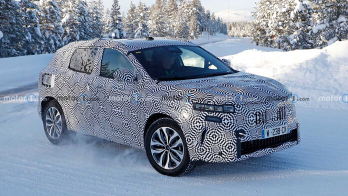 Второе поколение Renault Kadjar впервые заметили на тестах
