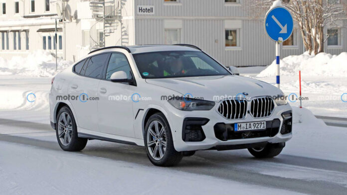 Фотошпионы заглянули в салон обновленного BMW X6