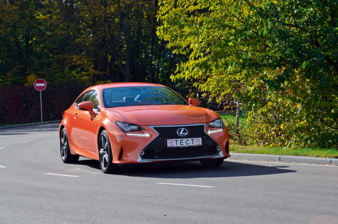 Lexus RC