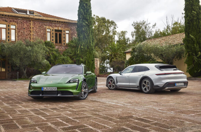 Porsche представила электрический универсал Taycan Cross Turismo