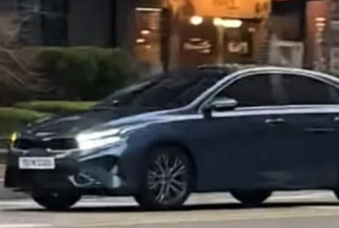 Фотошпионы рассекретили обновленный Kia Cerato