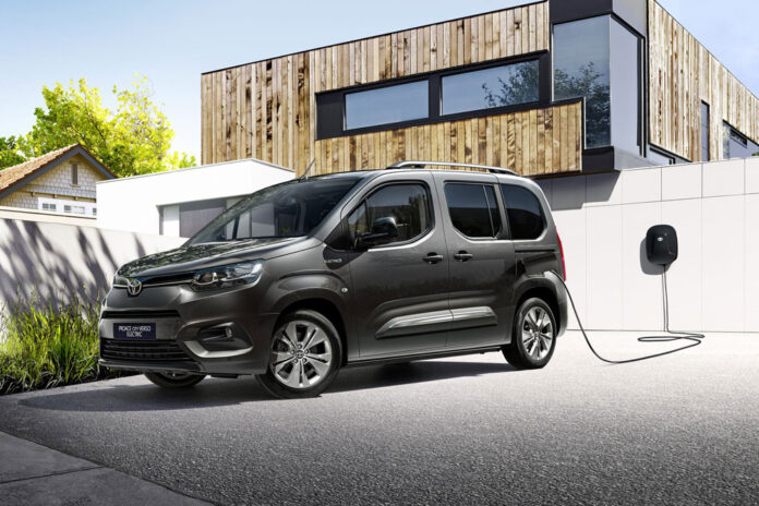 Toyota презентувала електричний вен Proace City
