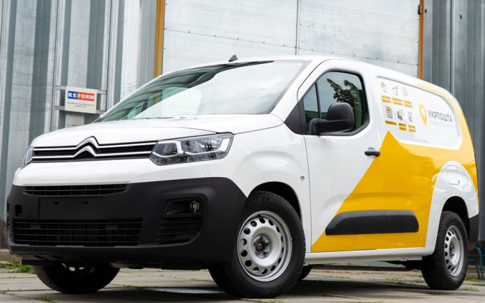 «Укрпошта» презентувала перші пересувні відділення на базі Citroen Berlingo