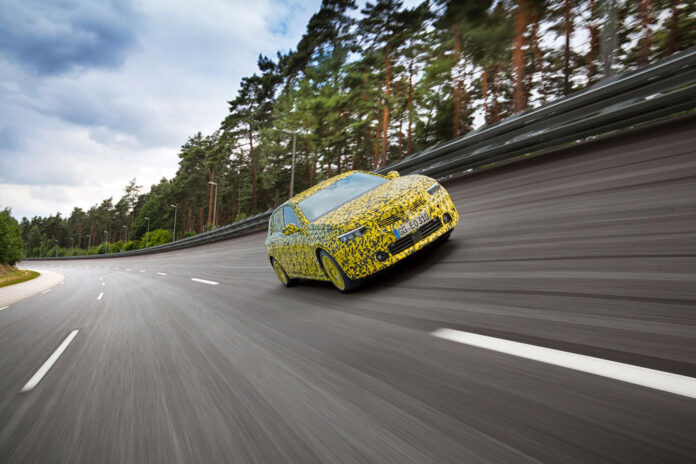 Opel розповів про фінальні випробування нової Astra