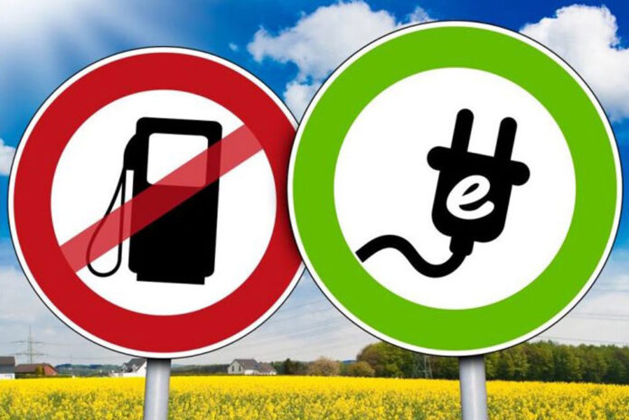 Міністерство інфраструктури пропонує заборонити реєстрацію автомобілів з ДВЗ
