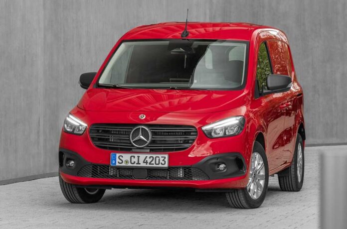 Нове покоління Mercedes-Benz Citan дебютувало у двох версіях