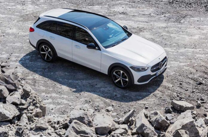 Mercedes-Benz представив позашляховий універсал C-Class All-Terrain