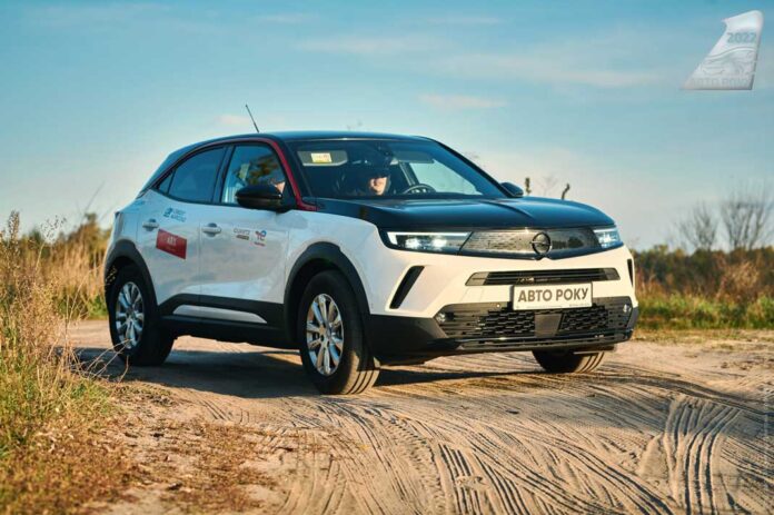 Одразу дві SUV-моделі Opel претендують на титул «Кросовер року в Україні»